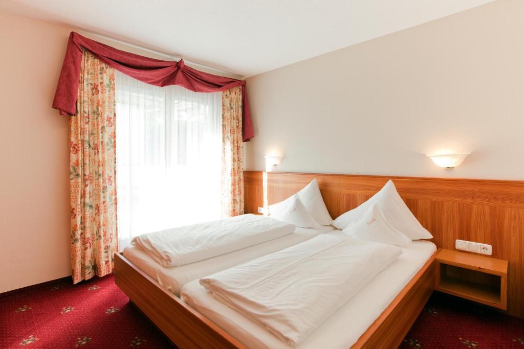 Hotel Tirolerhof Serfaus Room photo